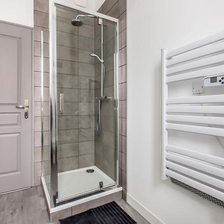 Residence Pasteur Валенсиен Екстериор снимка