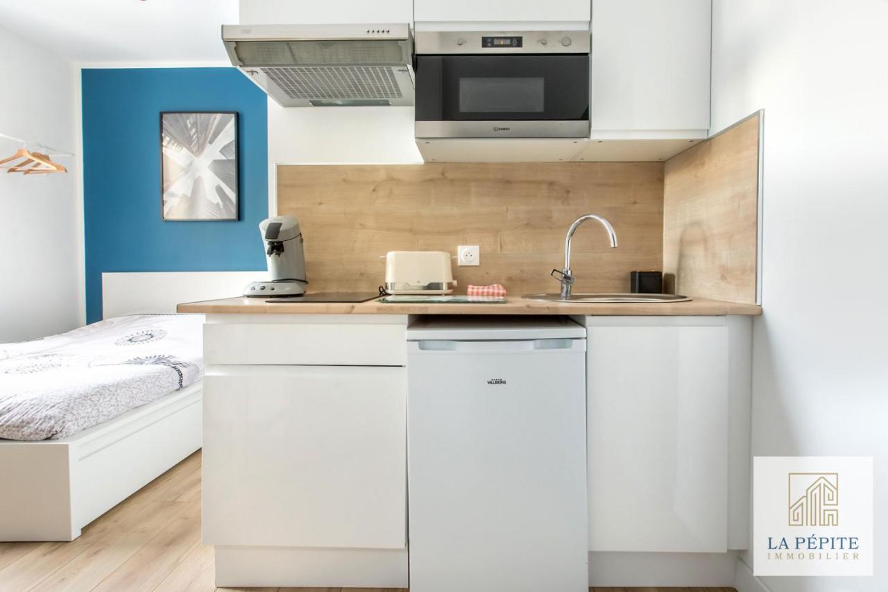 Residence Pasteur Валенсиен Екстериор снимка