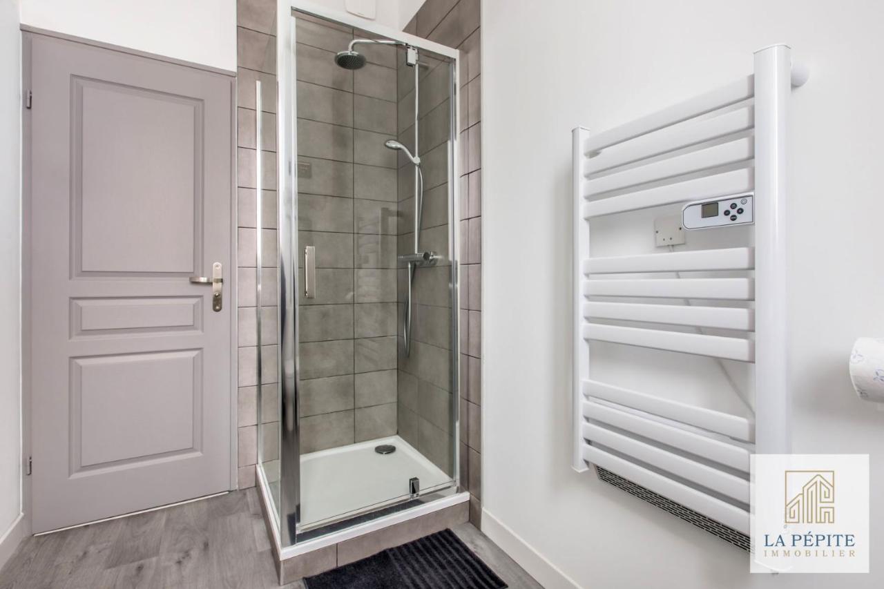 Residence Pasteur Валенсиен Екстериор снимка