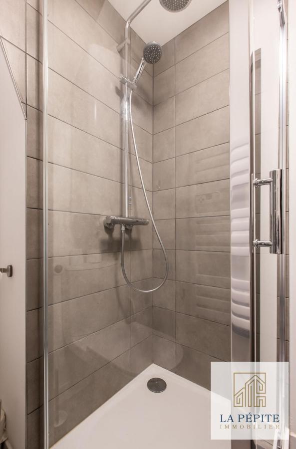 Residence Pasteur Валенсиен Екстериор снимка